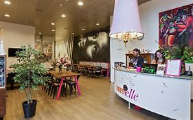 Hostelle - Women Only Hostel Amsterdam